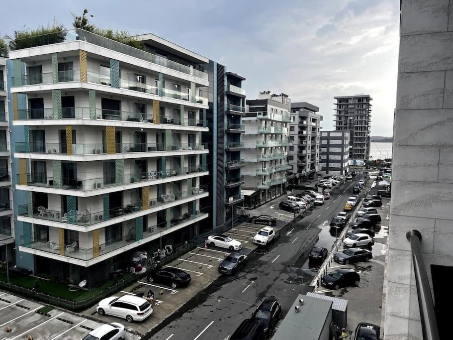 Romeo'S Beachfront Apartment By Loft, Hotel Opera And White Tower Mamaja Zewnętrze zdjęcie